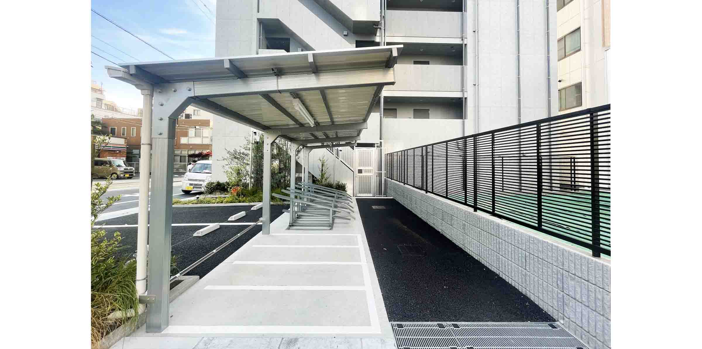 バイク置場・駐車場